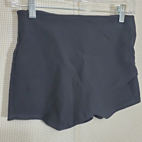 Gab & Kate Shorts Skort Medium Black Dress Zip Back Very Stretchy Faux Wrap - Picture 3 of 11
