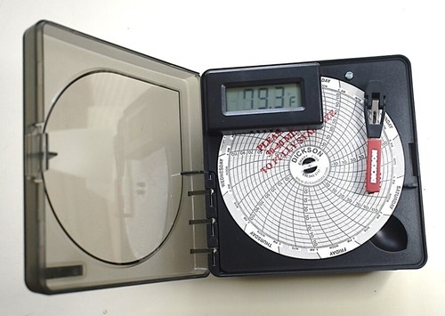 DICKSON Circular Chart Recorder - Picture 2 of 4