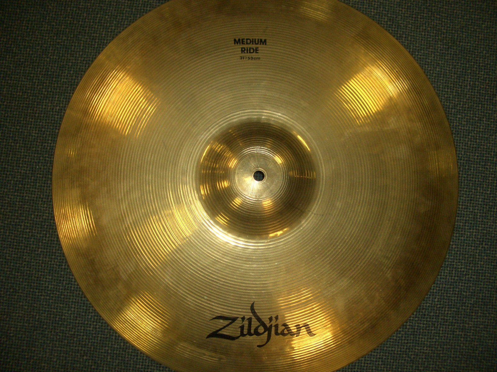 Zildjian Avedis Medium Ride 21 Second Hand Vintage Showroom Zildjian Avedis Medium Ride 21 Second Hand Vintage Showroom