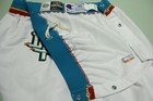 Picture 4 of 6