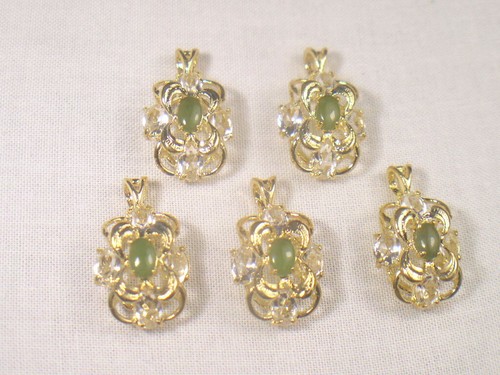 #** 5 JADE PENDANTS *Special* SEMI-PRECIOUS GEMSTONE WHOLESALE LOT 219JAL50