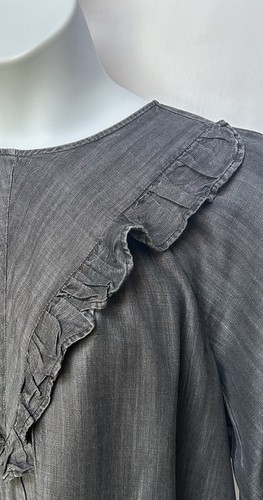 Time & Tru ladies size L blouse with mid ruffle trim. - Picture 6 of 10