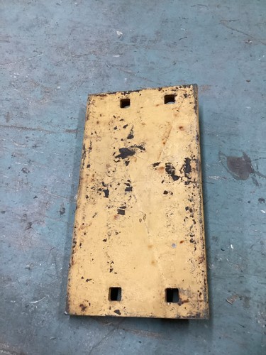 Genuine OEM Cat Bolt-On Heel Plate 315-0095 35 mm Bolt-On Rectangular Heel Plate - Picture 4 of 4