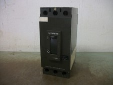 SIEMENS 3VE4 CIRCUIT BREAKER 3VE4200-0CQ00 22-32AMP 600VOLT 3POLE W/SHUNT