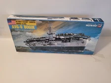 Pit-Road Skywave 1/700 AVG-9 U.S. Navy Escort Carrier Bogue Class #SW-2000