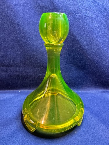 Uranium Glass Antique Vaseline Candlestick Fostoria Footed Glows EAPG Vintage - Picture 6 of 19