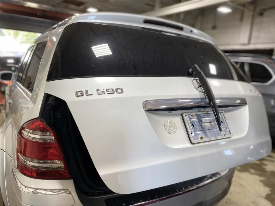 TRUNK LID Mercedes-Benz Gl320 Gl350 Gl450 Gl550 07 08 09 10 Silver 1418739 - Image 2 of 4