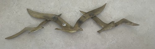 24" Vintage Brass Seagulls, Wall Hanging, Flock of 3, Ocean Sea Lake Beach Decor - Picture 6 of 7