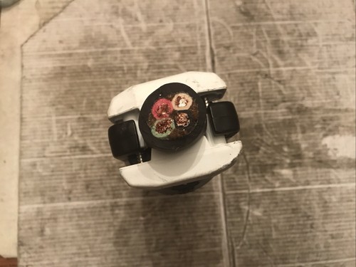 Hubbell Twist Lock Plug 3-Pole 50amp Male CS8365C - Picture 4 of 5