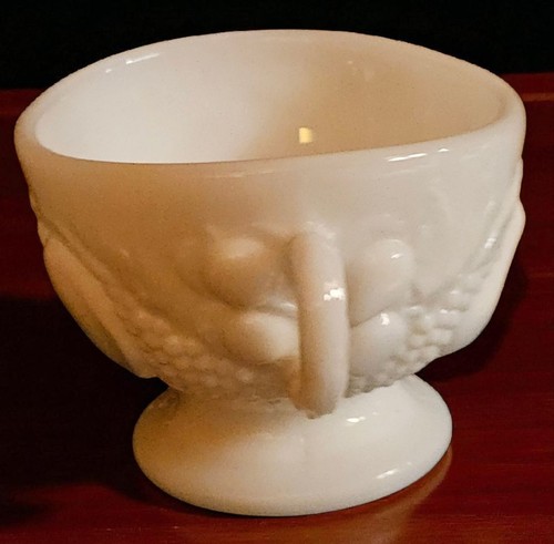 Set Of Westmorland Creamer And Sugar Della Robbia Pattern Circa 1930's - Picture 7 of 14