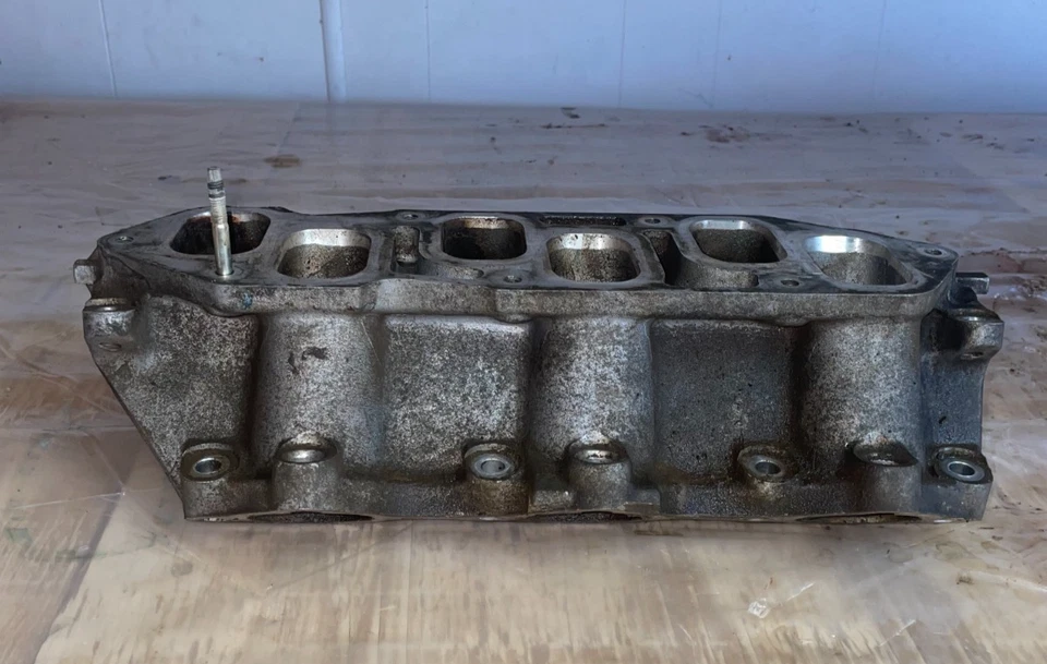 Nissan Xterra 2005-2015 OEM colector de admisión inferior Foto 4 de 4