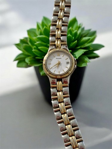 Montre femme Pulsar by SEIKO date argent or résistant à l'eau blanche pile neuve excellent état - Photo 3/16