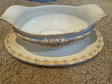 New Vintage Noritake N117 Gravy Boat with Attached Underplate Discontinued Piece