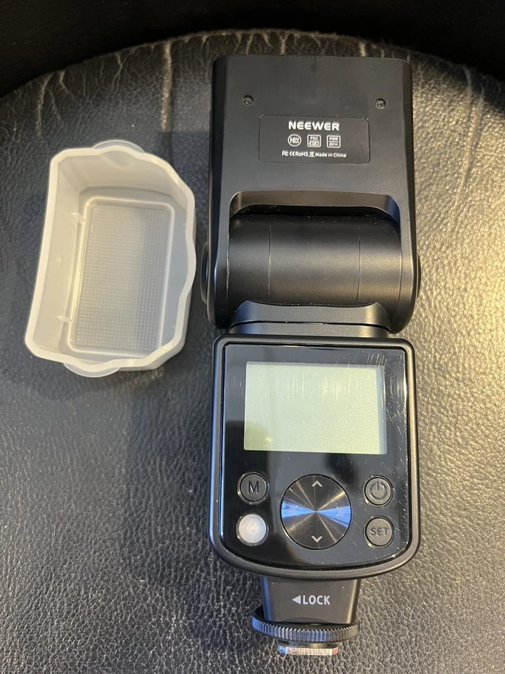 Neewer NW-625 GN54 Speedlite Flash OEM - Image 4 of 4