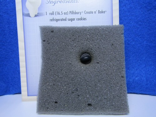 Willabee & Ward Pillsbury Doughboy Thanksgiving Turkey Cookies Pin & Recipe Card - Picture 3 of 4