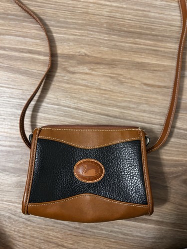 Vintage Dooney & Bourke Zip Top Bag Allwetter Leder Crossbody Schwarz Braun