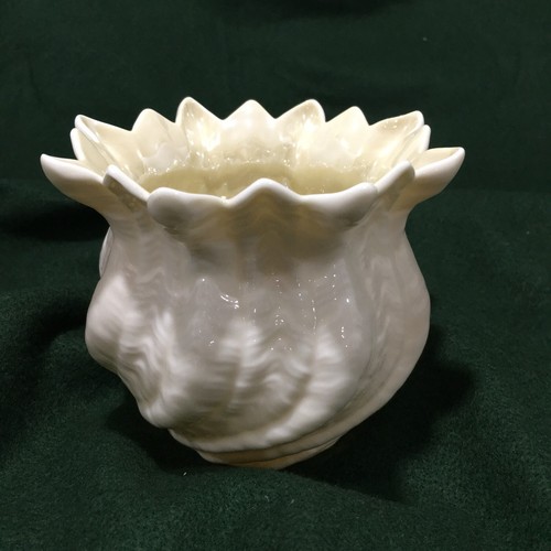 Jarrón Belleek Neptune Swirly Seashell Parian China 4,5" 7ª marca 1980-93 - Imagen 3 de 6