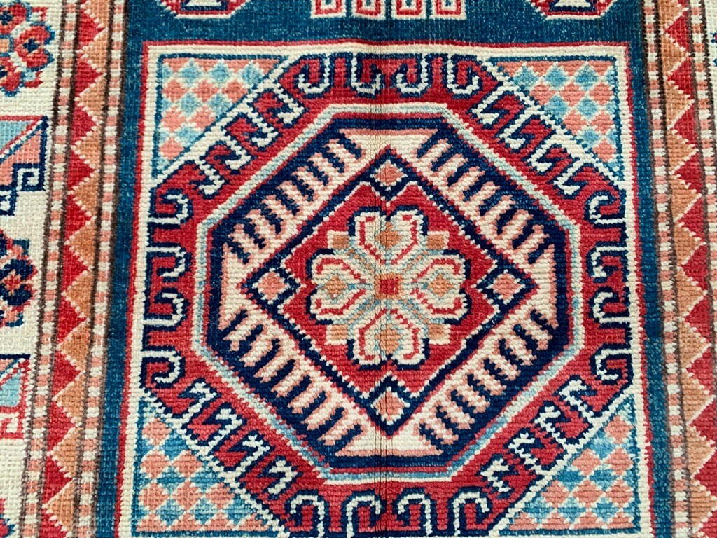 Picture 4 of 8