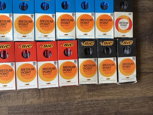 NOS 1970s 50 Boxes Bic Medium Ball Point Plastic Pens Red Blue Black Free Ship - Picture 7 of 9