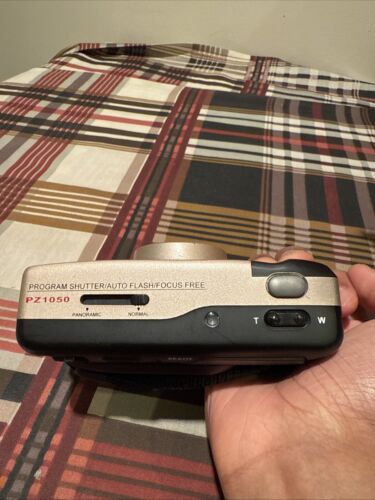 Vintage Bell + Howell Pz1050 35mm Point & Shoot Film Camera - Picture 3 of 3