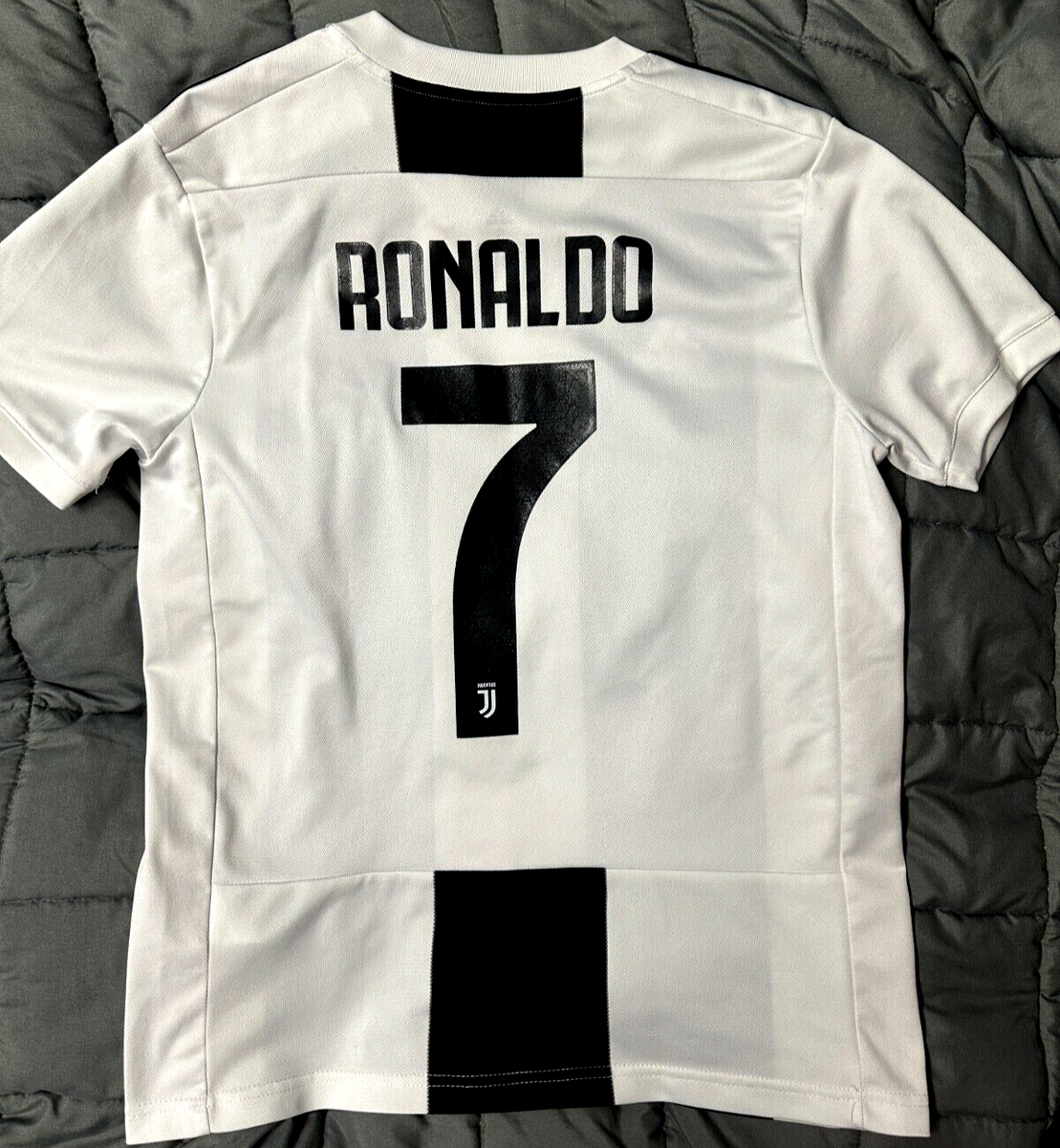 ユベントス RONALDO 7番 Ronaldo #7 Juventus Jersey 2019-2020 Home Retro Long Sleeve
