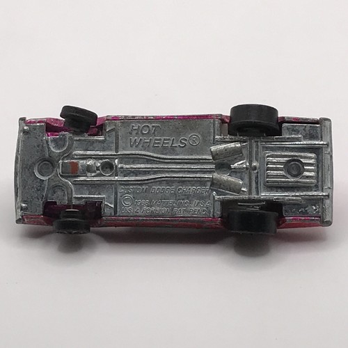 Hot Wheels Redline Custom Dodge Charger 1968/69 Hot Pink Made In U.S.A. W/Button - Picture 10 of 13