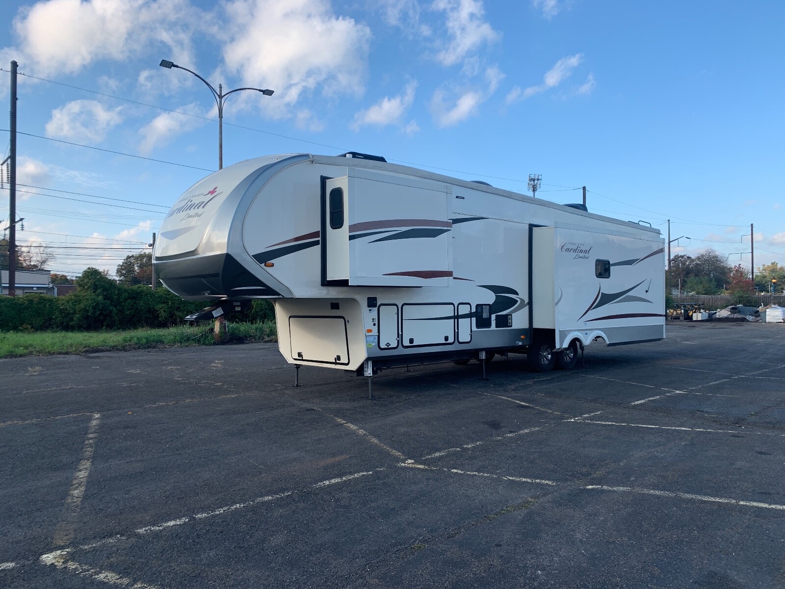 19 Forest River Cardinal Limited 3600 40 Fifth Wheel 19 Forest River Cardinal Limited 3600 40 Fifth Wheel