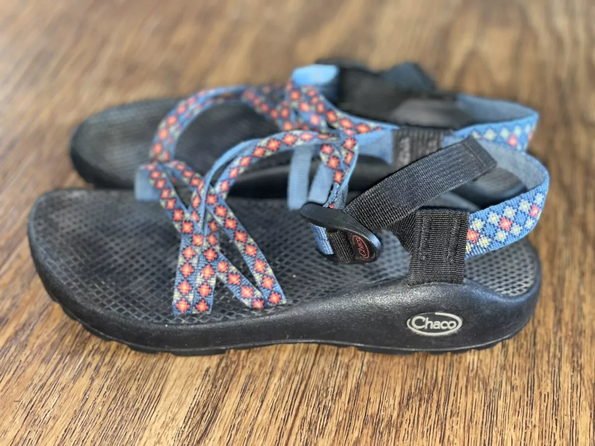 Chaco Women s ZX1 Classic Athletic Sandal Burst Blue. Size 7