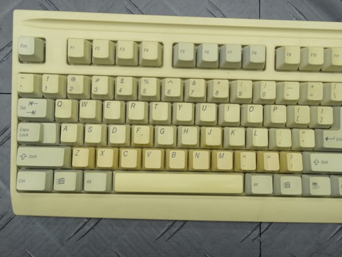 Premio Mechanical Keyboard PS/2 by Mitsumi KFK-EA4XT White - Picture 2 of 12