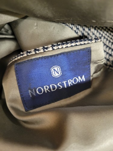 Nordstrom Mens Blazer Jacket Coat 22in Pit To Pit, 32in Length, 20in Shoulder - Picture 7 of 7