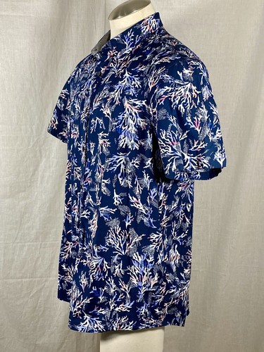 Michael Kors Island life short sleeve button down casual shirt. Size: XL - Picture 6 of 8