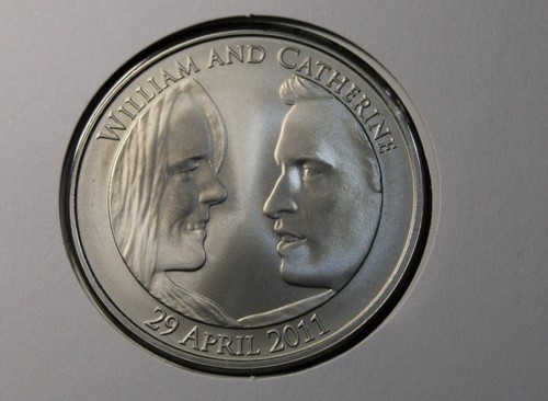 2011  UNITED KINGDOM FIVE POUND  ROYAL WEDDING WILLIAM AND CATHERINE PNC #10403 - 第 2/11 張圖片