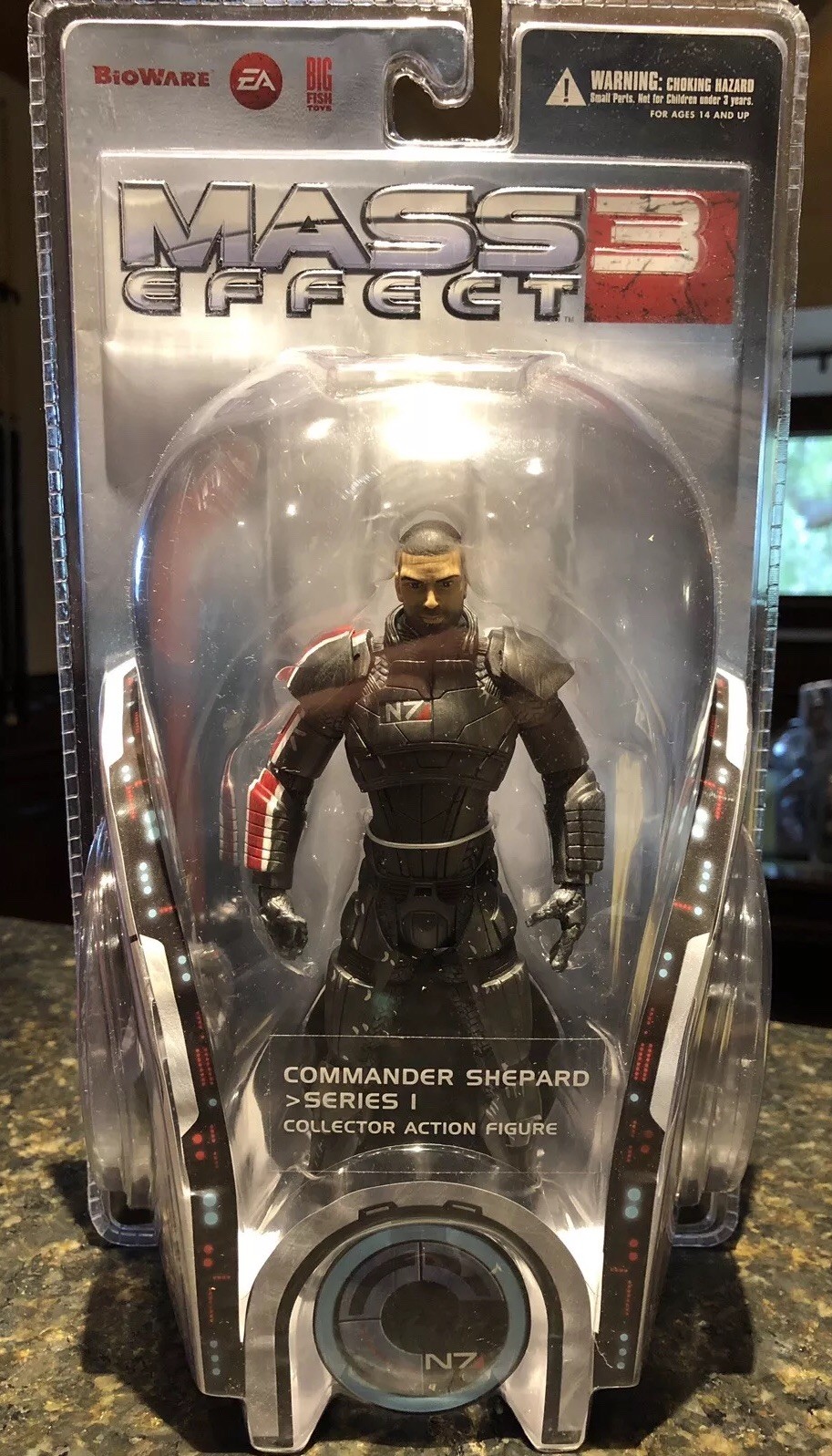 Mass Effect 3 Series 1 COMMANDER SHEPARD 7 Action Figure Bioware Big Fish Toys Mass Effect 3 Series 1 COMMANDER SHEPARD 7 Action Figure Bioware Big Fish Toys