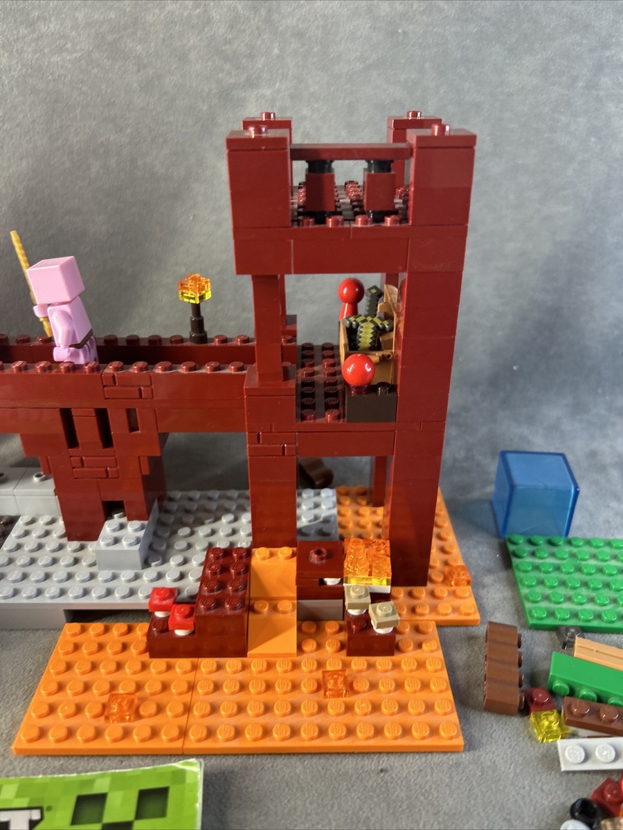 Lego minecraft 21122 new arrivals