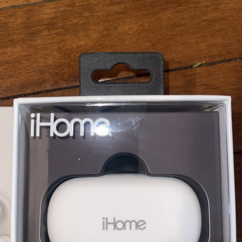 Auriculares inalámbricos verdaderos iHome XT-49 blancos nuevos - Imagen 4 de 10