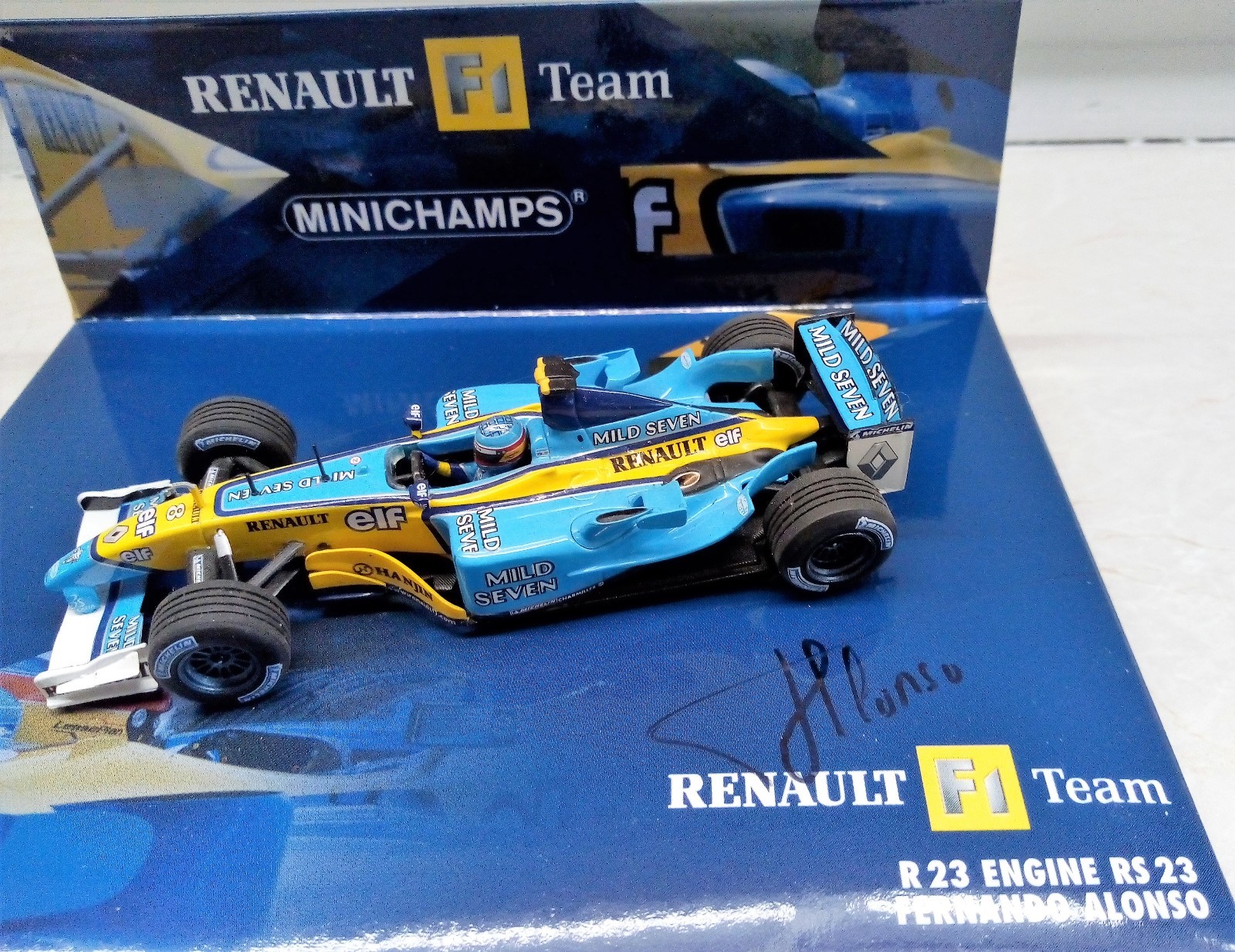 SIGNED BY ALONSO RENAULT R23 1 43 - 2003 - FERNANDO ALONSO with signature SIGNED BY ALONSO RENAULT R23 1 43 - 2003 - FERNANDO ALONSO with signature