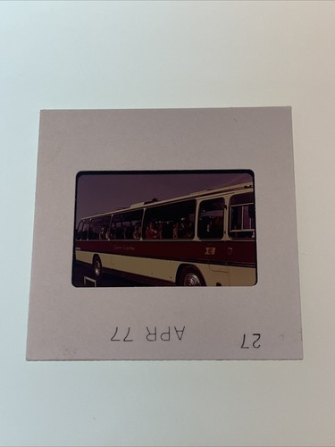 Epsom Coach Bus London England 1977 35mm Photo Slide Travel Tourists People - Picture 1 of 2