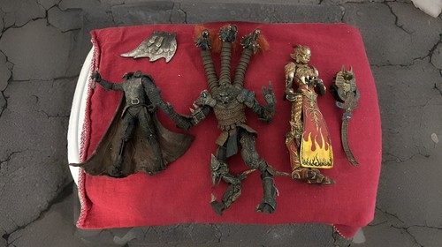 Juego de 3 figuras de acción Spawn con piezas extra. "McFarlane Toys 7"" Monsters Scary" - Imagen 1 de 5