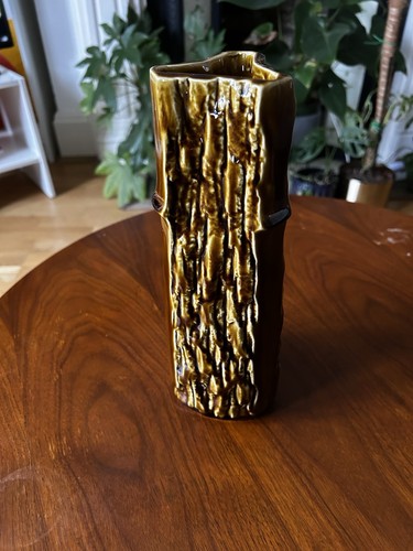 Arthur Wood 1960’s ‘Bracken’ Triangle Vase - Picture 1 of 6