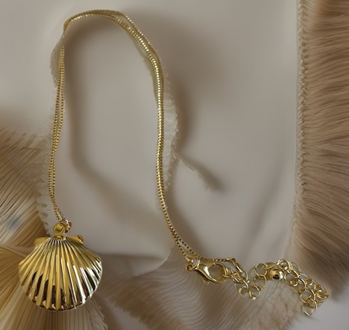 Collar Colgante Medallón Concha Estilo Vintage Tono Dorado - Nuevo - Imagen 4 de 8