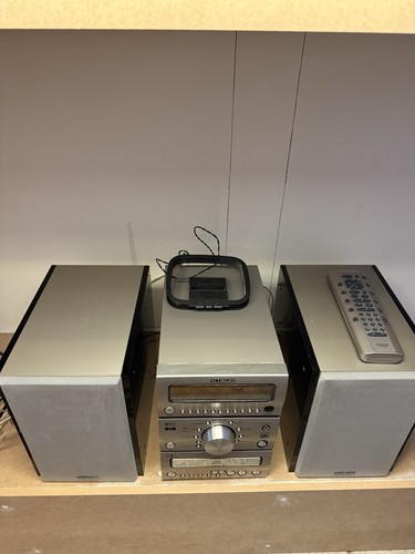 Hitachi AXM75 Dab Multifunctional Stereo System With Speakers Original Remote - Bild 10 von 10