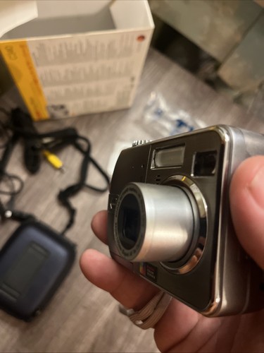 Kodak EasyShare C340 Silver 5.0MP Digital Camera - Tested And Working - Picture 7 of 11