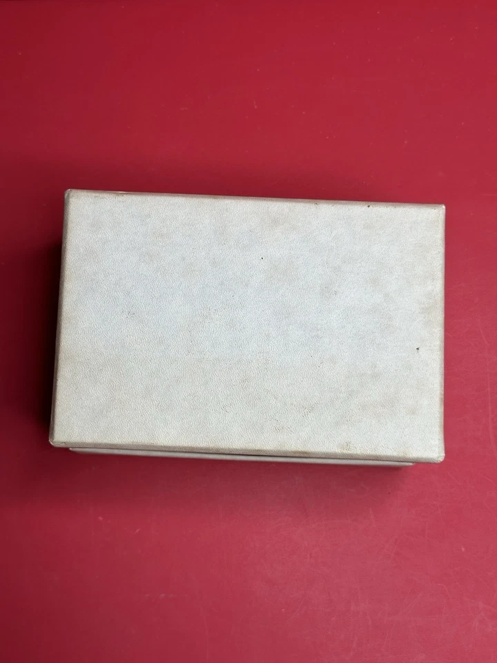 罕见 PEANUTS SNOOPY Schulz LE 复古 80 年代珐琅胸针盒装 5 件套圣诞节 — 第 4/4 张图片