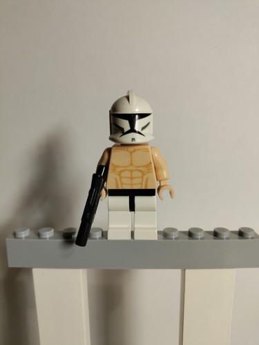 LEGO Star Wars Clone Trooper With Ads From Lego SW The Clone Wars Video Game - Picture 1 of 7