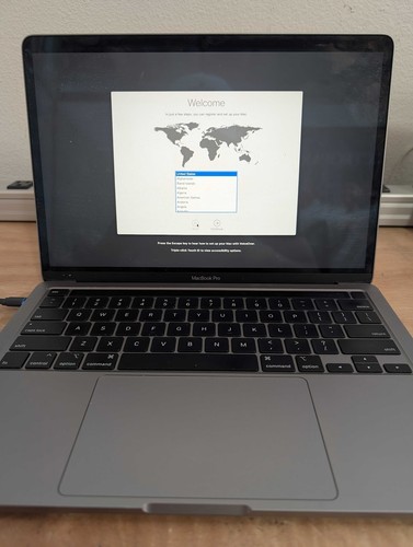 2020 Macbook PRO 13-INCH i5 2GHz, 16GBRAM, 1TB SPACE GRAY (Read Description)