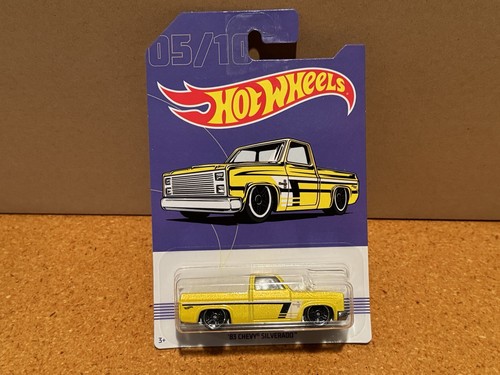 Hot Wheels '83 Chevy Silverado gelb 5/10 2019 Chevrolet American Truck Walmart