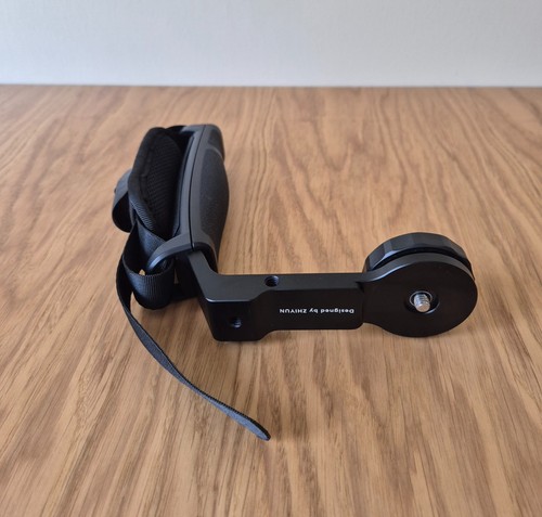 Zhiyun Crane M2 3-Axis Hanheld Gimbal & Zhiyun TransMount Mini Dual Grip - Picture 7 of 9