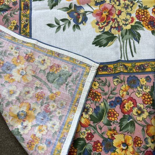 Vintage April Cornell floral napkins set of 4 XL (23x23) - Picture 6 of 10