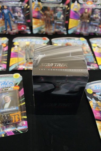 STAR TREK: THE NEXT GENERATION COMPLETE SERIES Sealed and figures - Picture 14 of 14