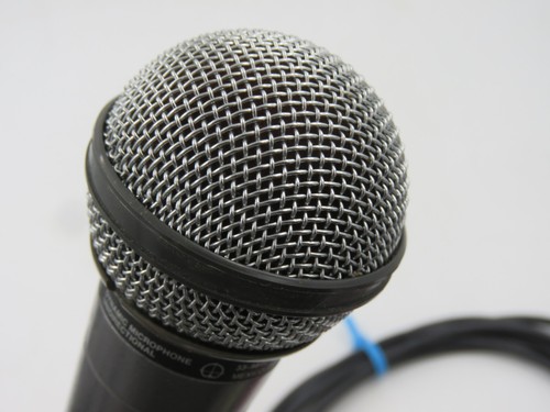 Realistic (by Shure) Highball 33-984C Dynamic Microphone w/ Cord - Picture 3 of 5